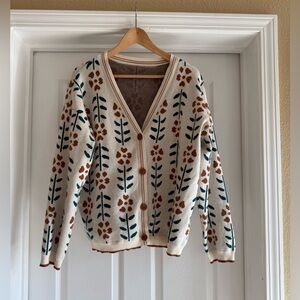 Scandinavian Floral Patterned Cream Cardigan Sweater